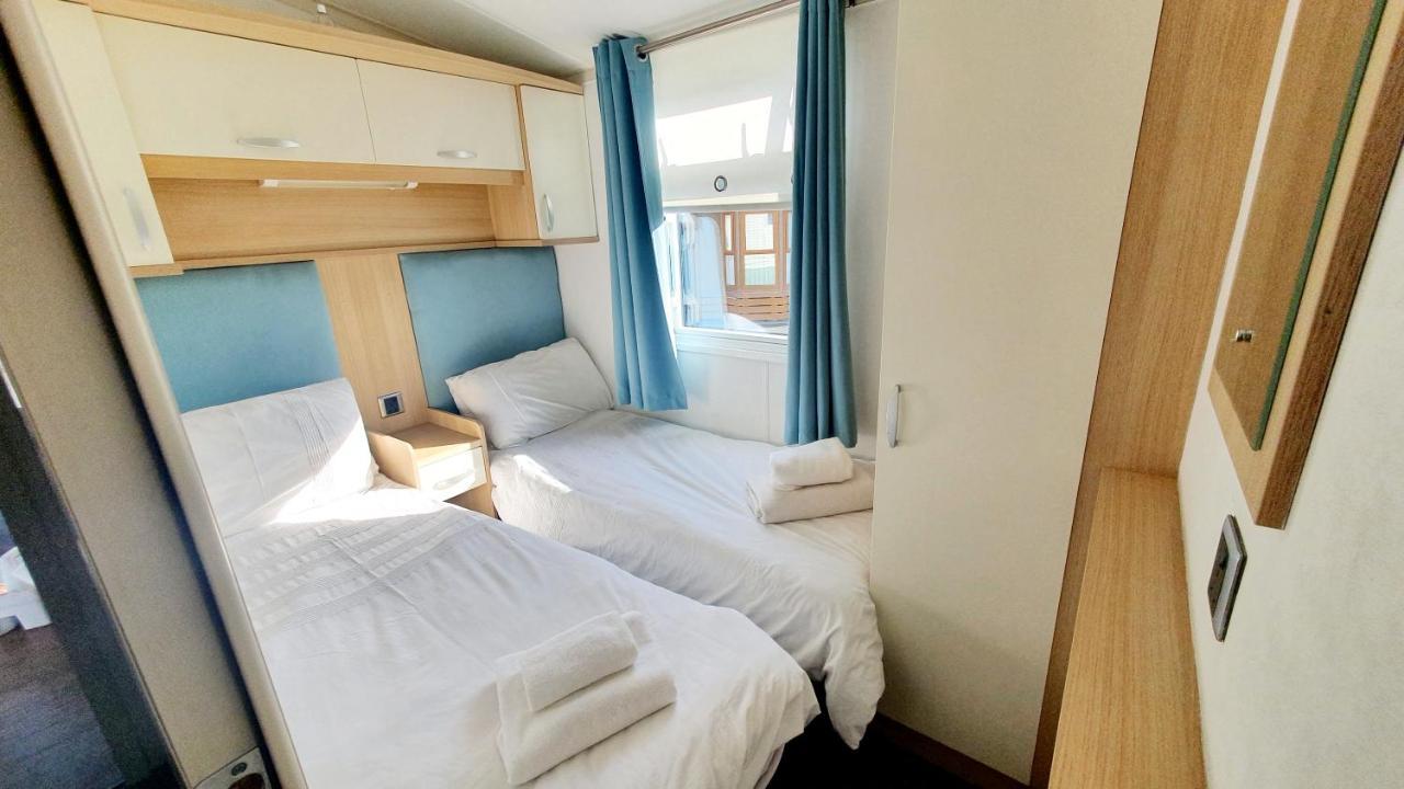 Apple Tree Lodge Hot Tub 3 Bedroom 2 Bars Morpeth Exterior photo